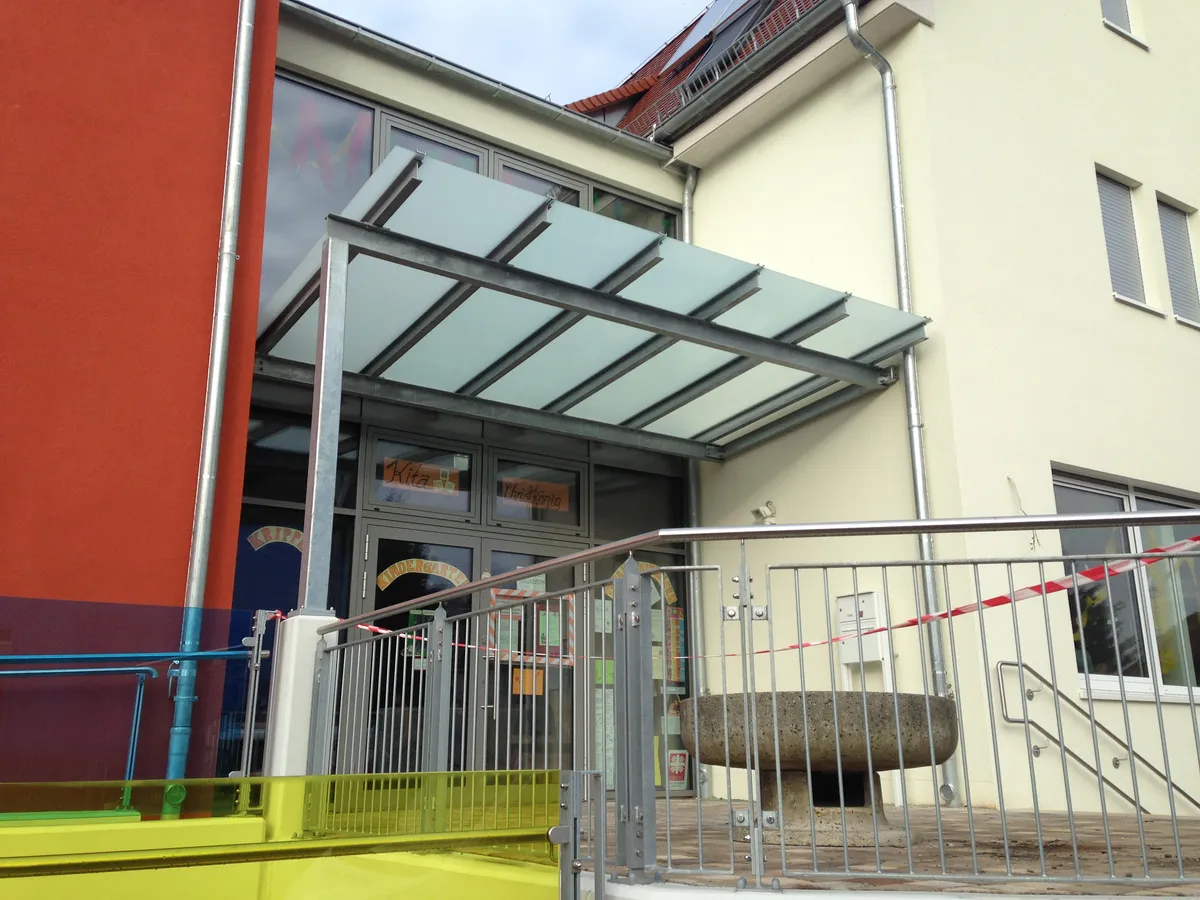 Umbau und Erweiterung Kindergarten und Wohnheim