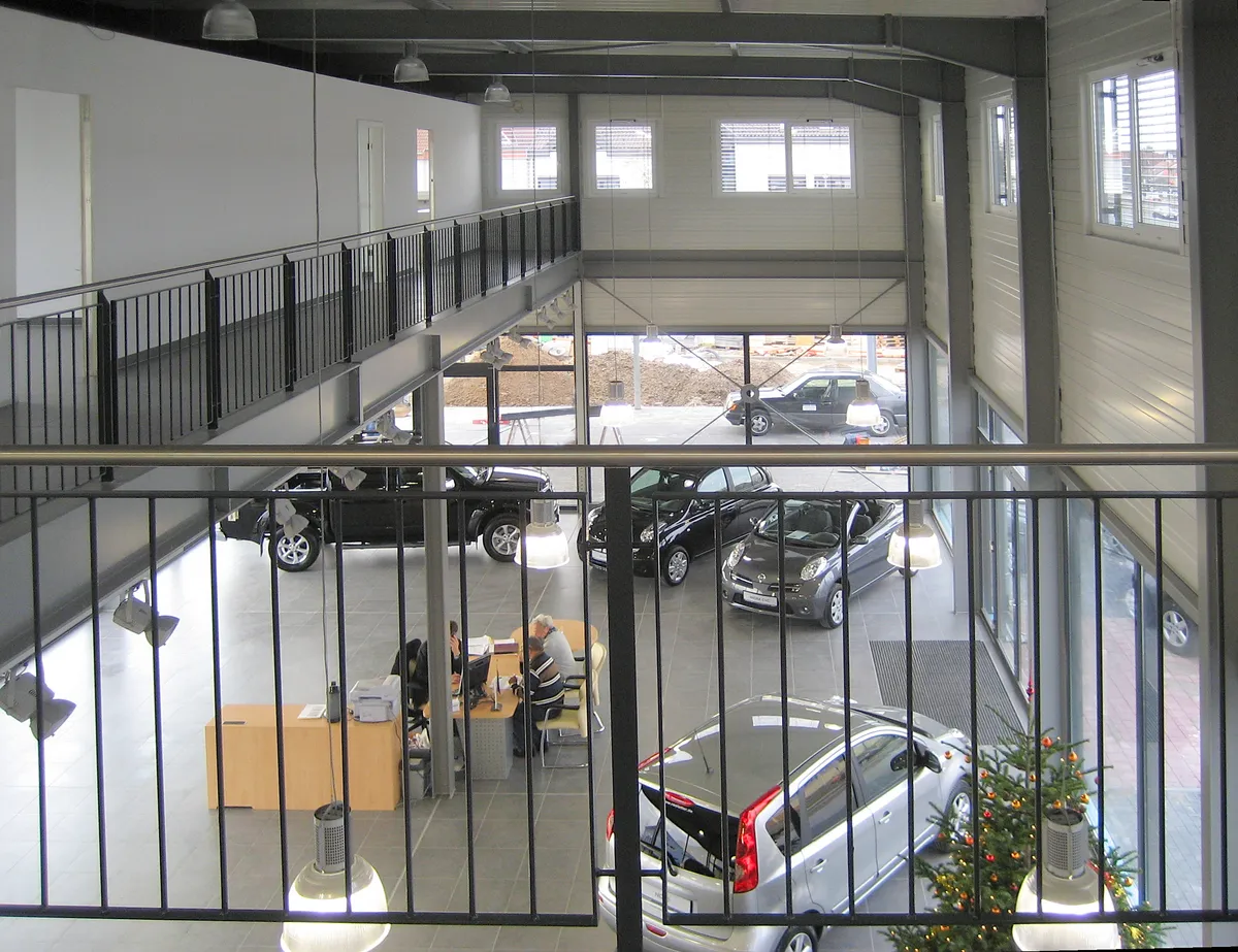 Neubau Autohaus